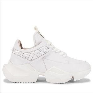 alias mae tommy sneaker